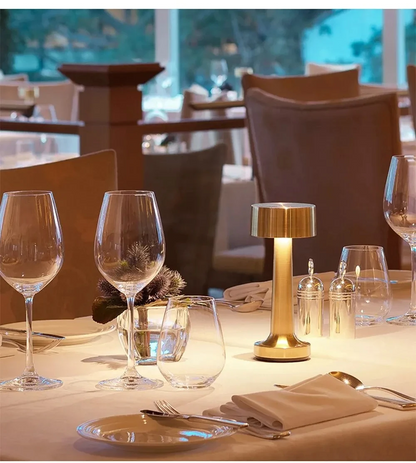 Retro Metal Masa Lambası