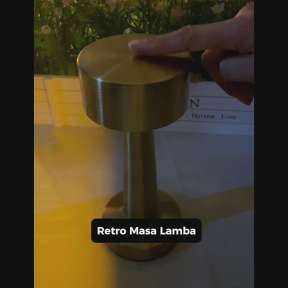 Retro Metal Masa Lambası